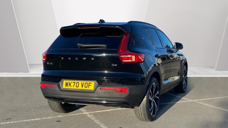 Volvo Xc40 2.0 B4P R DESIGN Pro 5dr Auto Petrol Estate